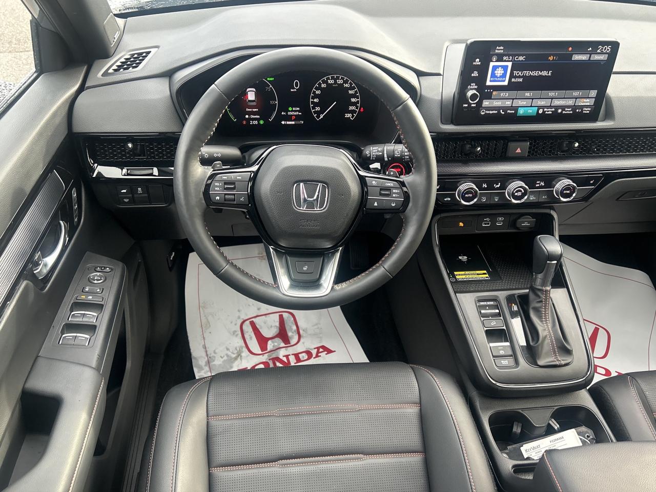 2024 Honda CR-V Hybrid Touring Leather  Navigation  Sunroof  CarPlay Photo