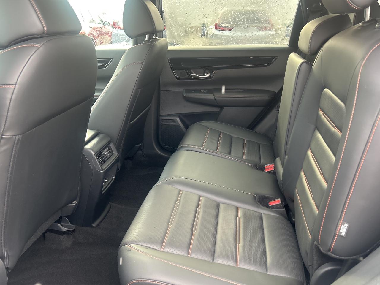 2024 Honda CR-V Hybrid Touring Leather  Navigation  Sunroof  CarPlay Photo