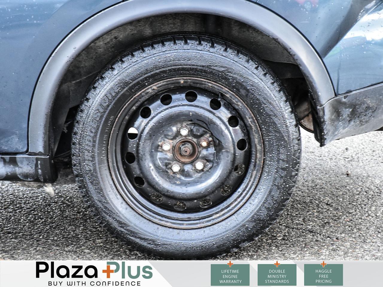 2011 Nissan Juke SV AS-IS Special   you certify you save / Photo4