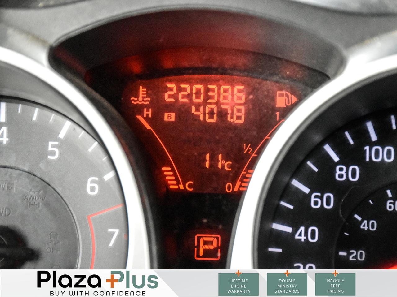 2011 Nissan Juke SV AS-IS Special   you certify you save / Photo