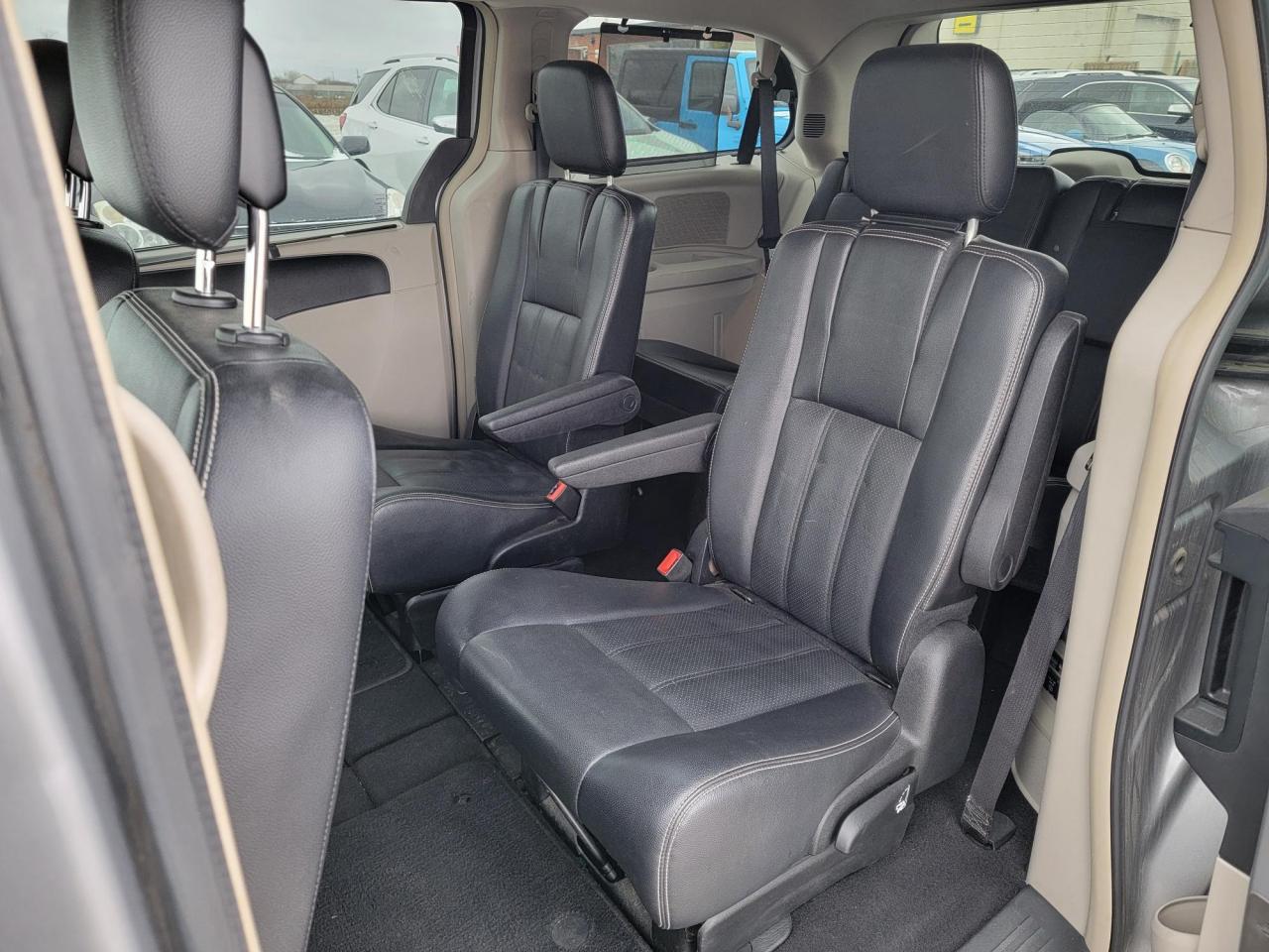 2015 Dodge Grand Caravan Crew Plus Photo