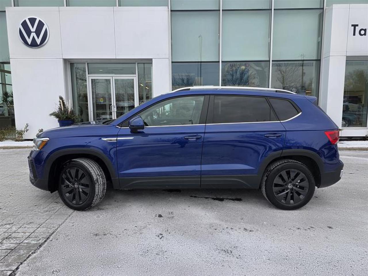 2024 Volkswagen Taos Comfortline 1.5T 8sp w/ Tip FWD Photo2