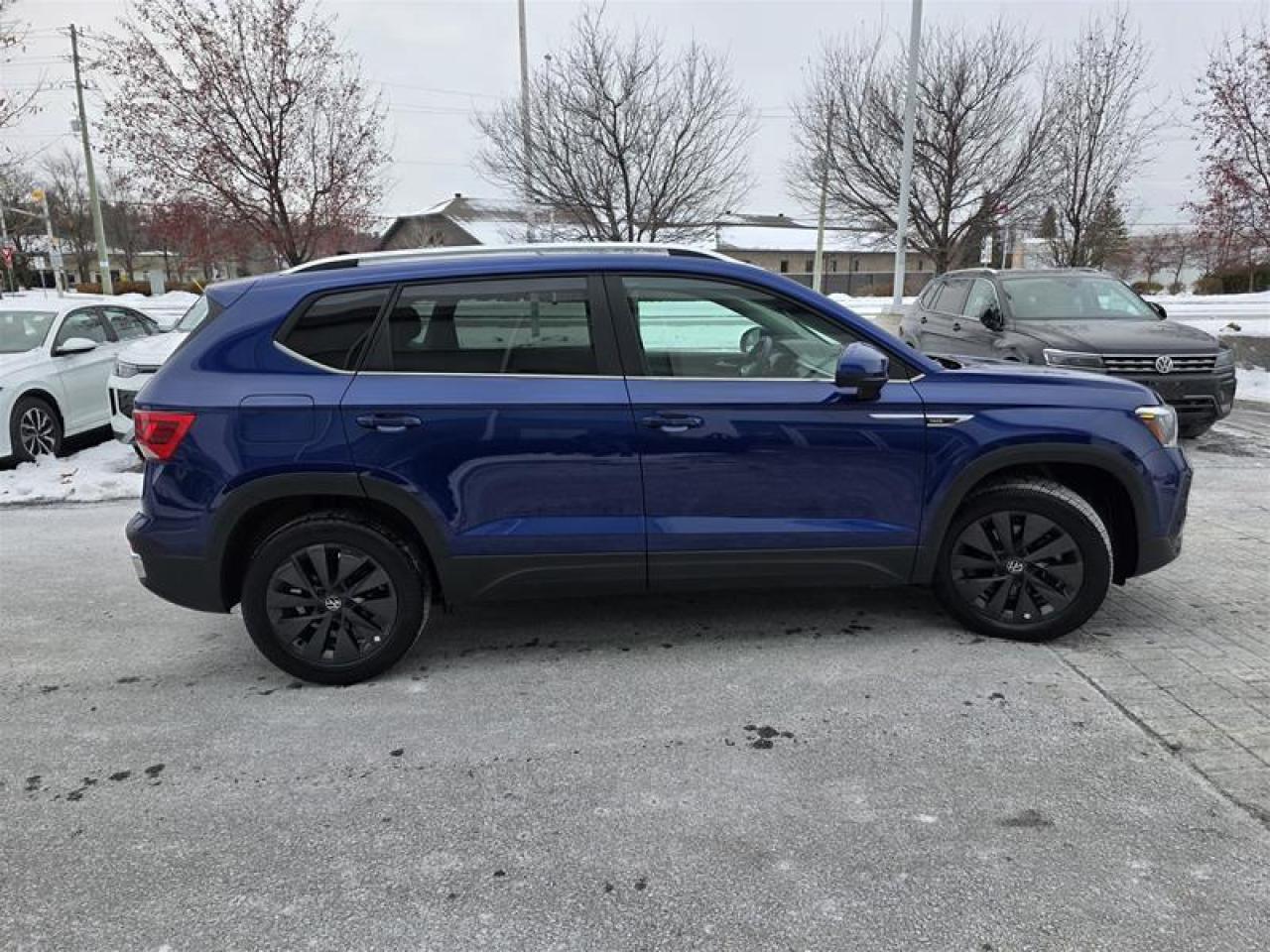 2024 Volkswagen Taos Comfortline 1.5T 8sp w/ Tip FWD Photo