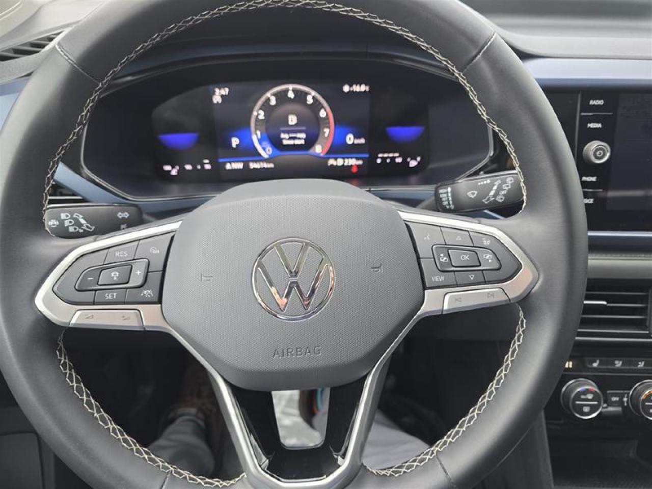 2024 Volkswagen Taos Comfortline 1.5T 8sp w/ Tip FWD Photo