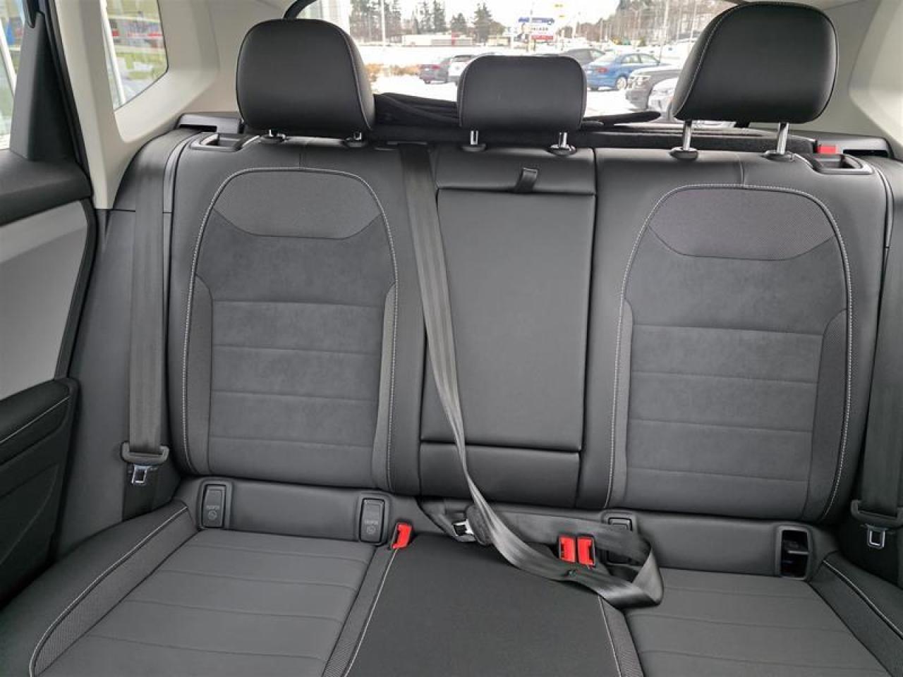 2024 Volkswagen Taos Comfortline 1.5T 8sp w/ Tip FWD Photo