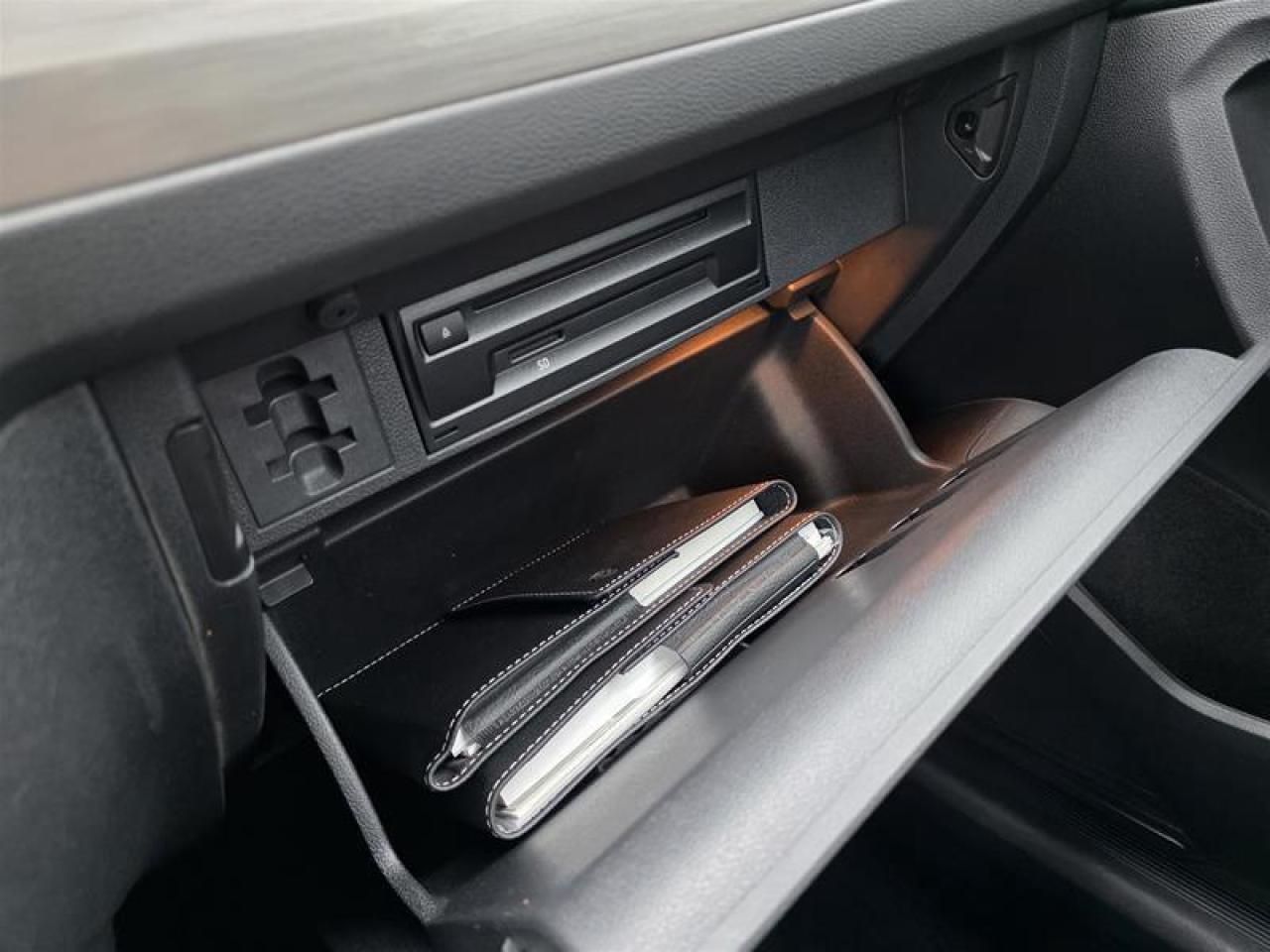 2019 Volkswagen Tiguan Comfortline 2.0T 8sp at w/Tip 4M Photo