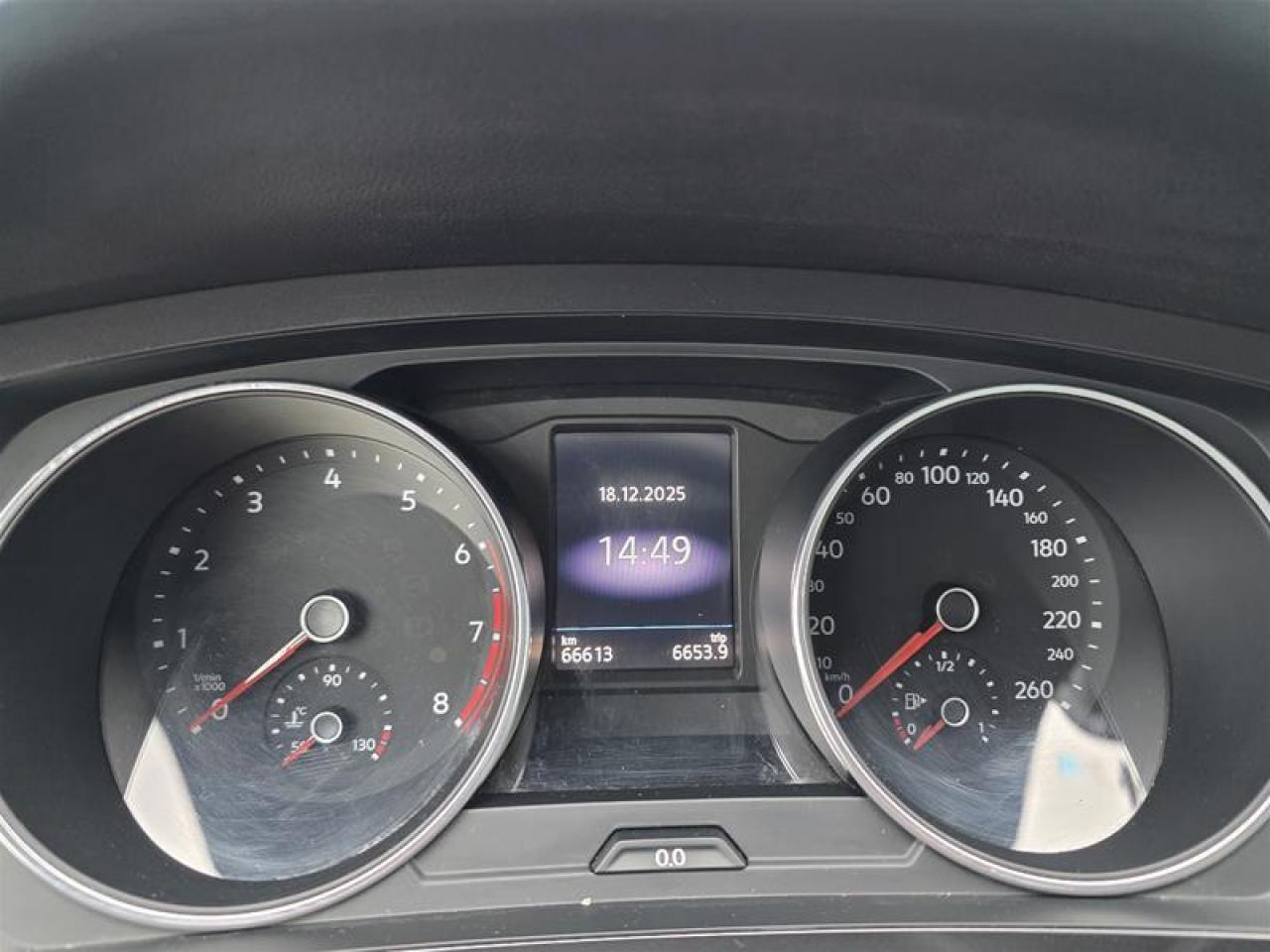 2019 Volkswagen Tiguan Comfortline 2.0T 8sp at w/Tip 4M Photo