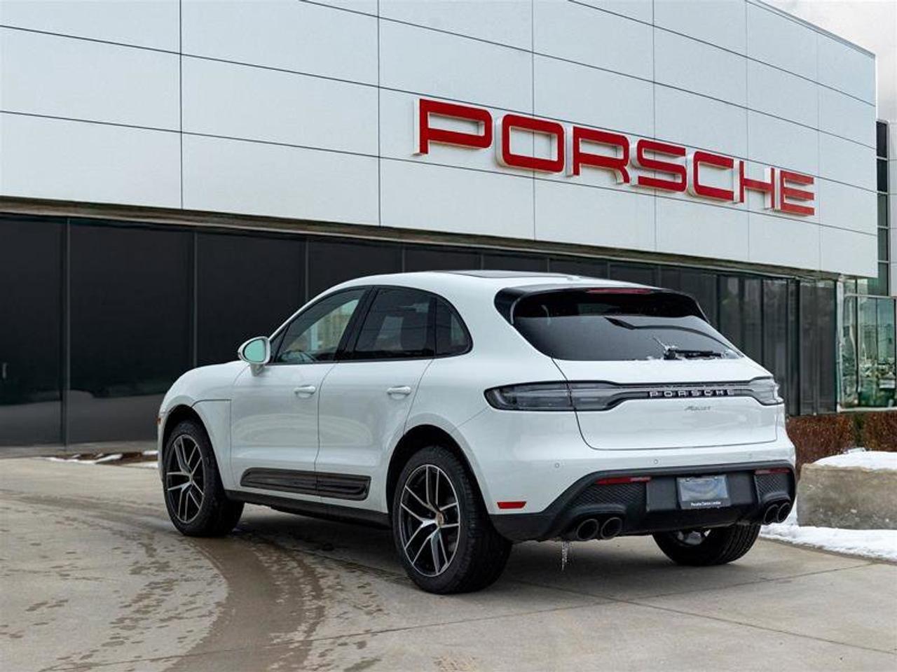 2024 Porsche Macan AWD White Photo