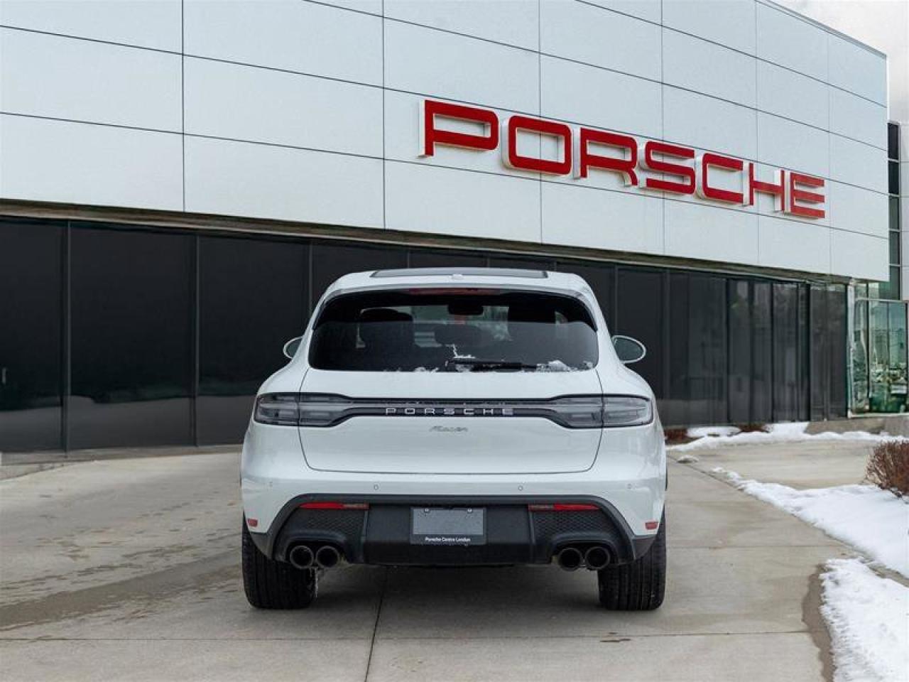 2024 Porsche Macan AWD White Photo3