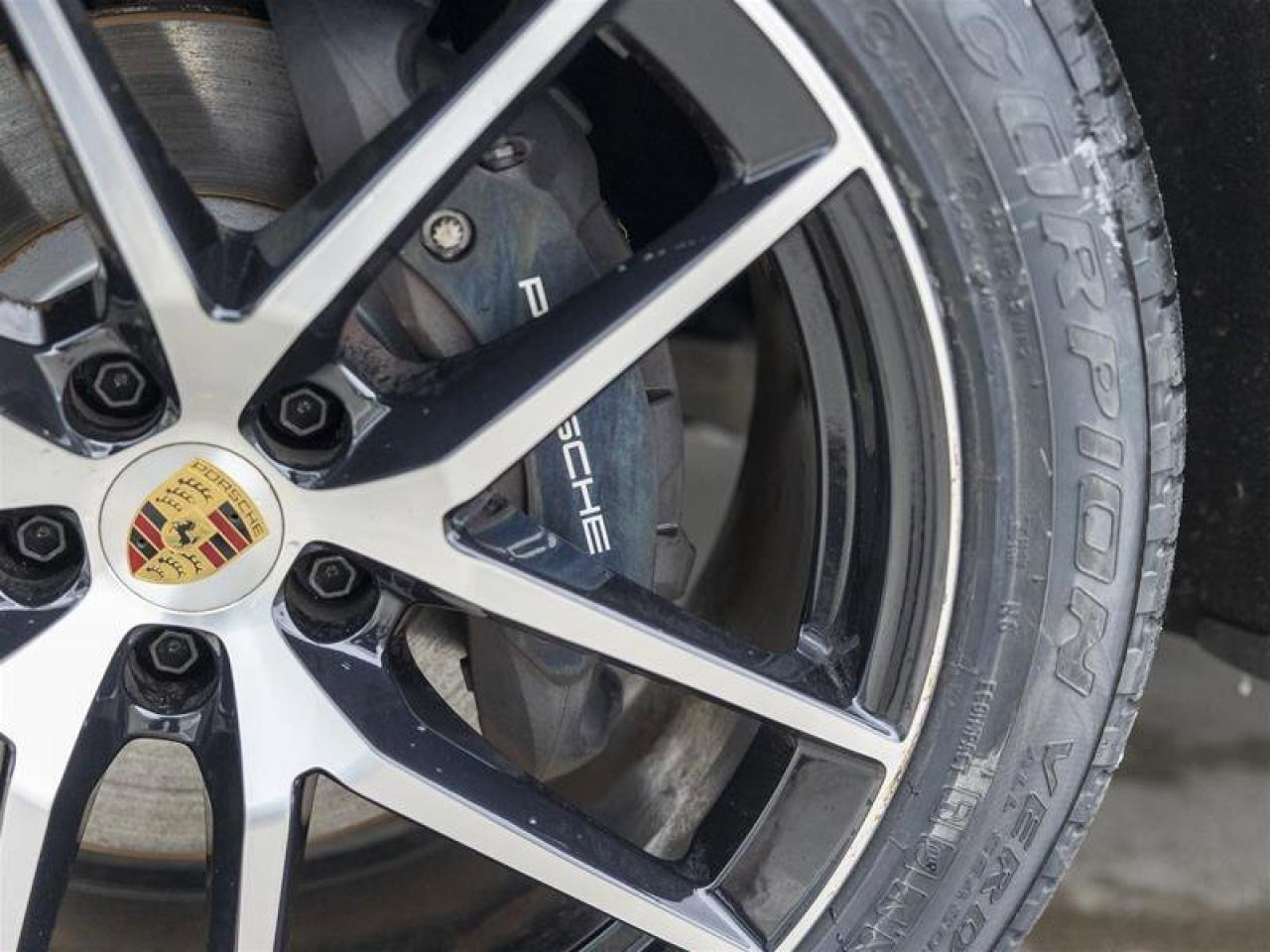 2024 Porsche Macan AWD White Photo