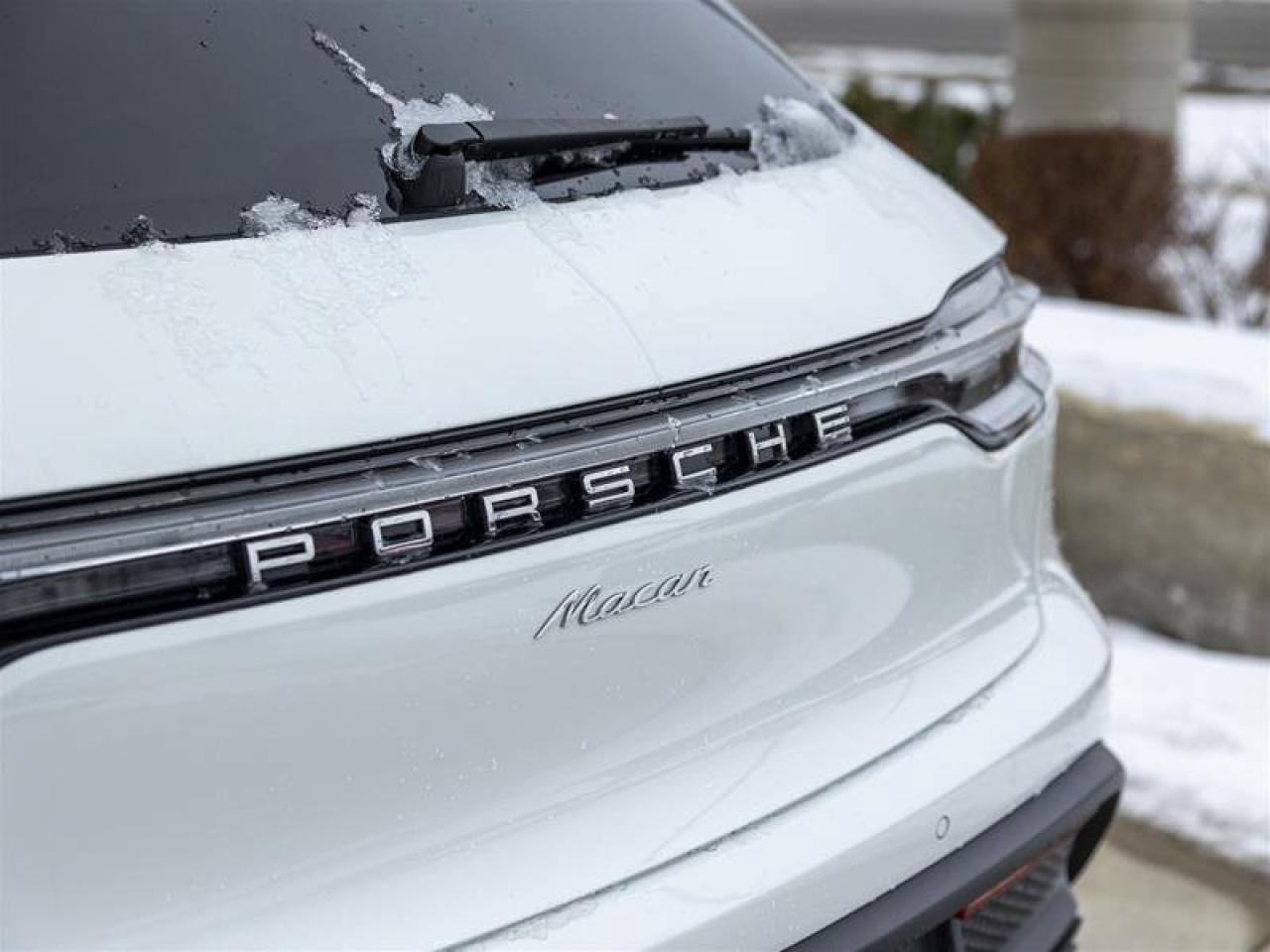 2024 Porsche Macan AWD White Photo