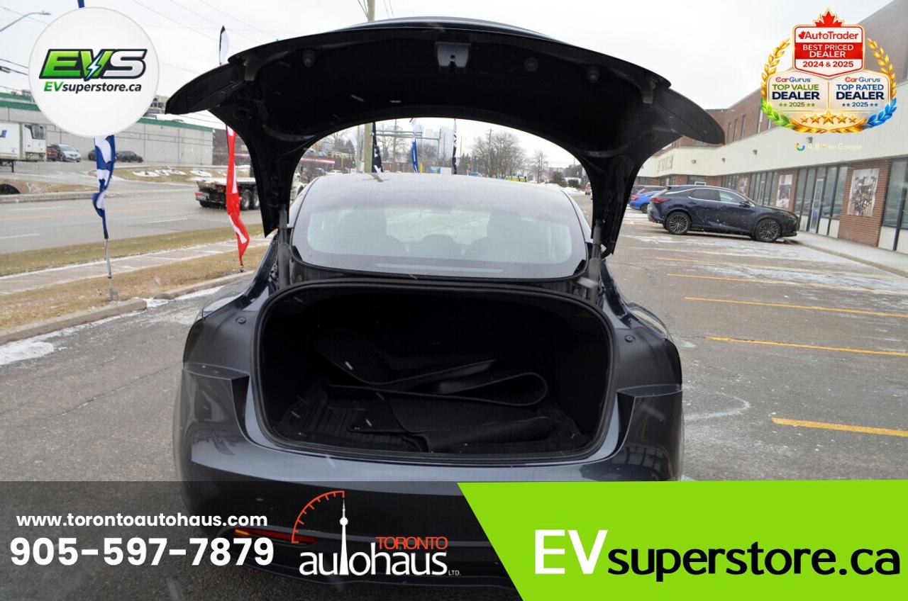 2024 Tesla Model 3 EVSUPERSTORE.CA I OVER 100 IN STOCK Photo