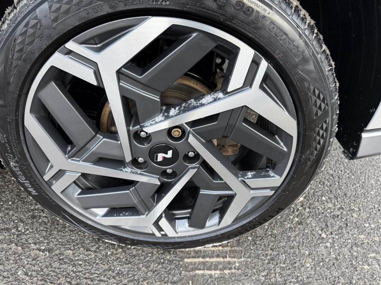 2024 Hyundai KONA 1.6T N Line Ultimate AWD w/Two-Tone Roof Photo