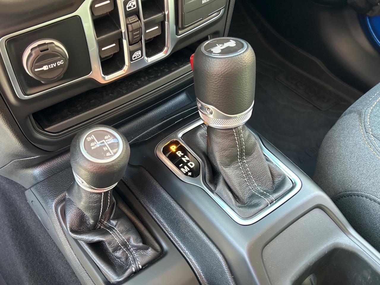 2025 Jeep Wrangler 4xe PLUG-IN HYBRID,TECH GROUP,SAFETY GROUP,NAV,CARPLAY Photo