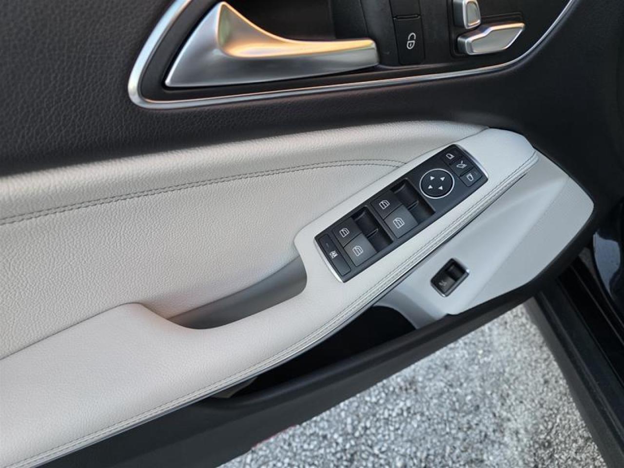 2018 Mercedes-Benz GLA250 4MATIC SUV Photo