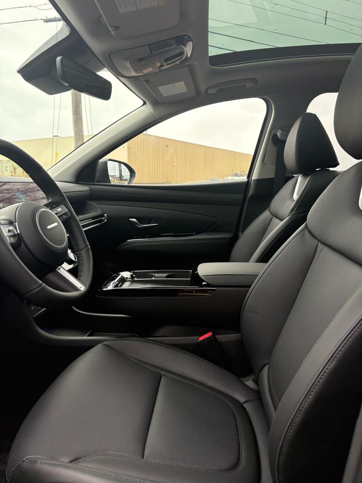 2026 Hyundai Tucson ULTIMATE HEV Photo