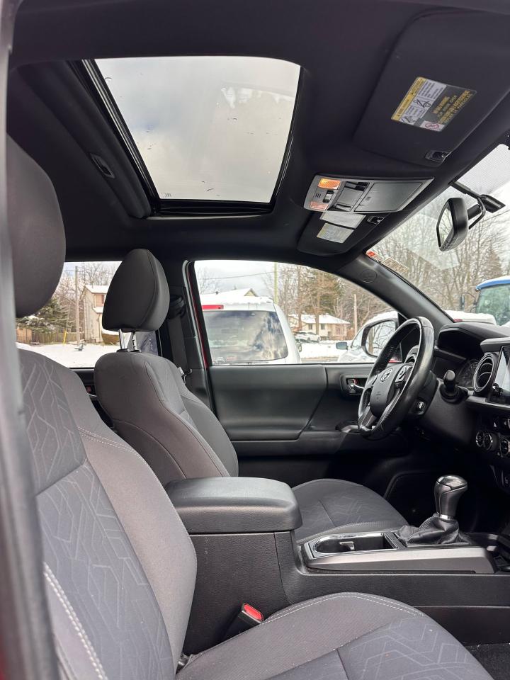 2016 Toyota Tacoma SR5 - Photo #4