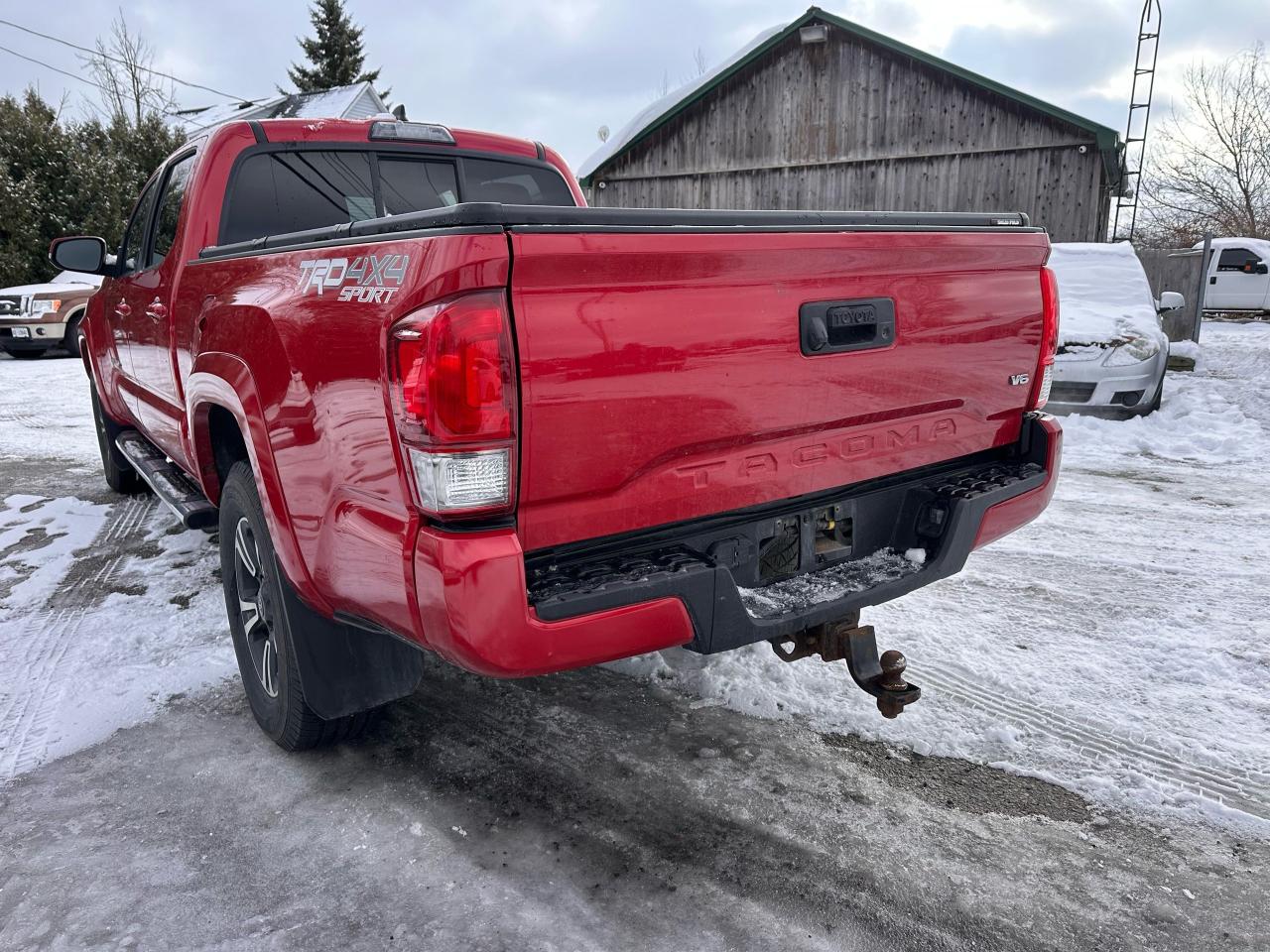 2016 Toyota Tacoma SR5 - Photo #3