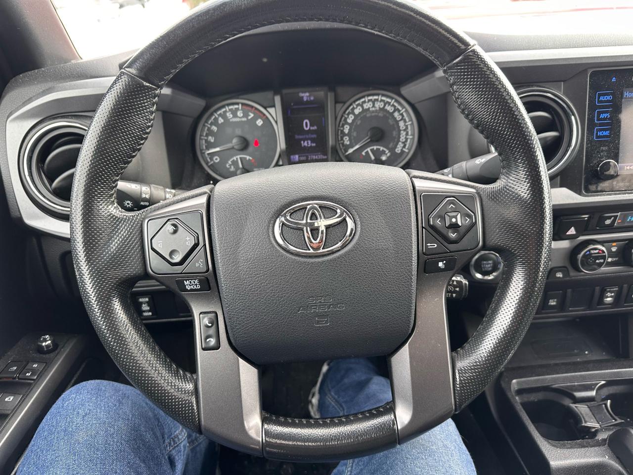 2016 Toyota Tacoma SR5 - Photo #11