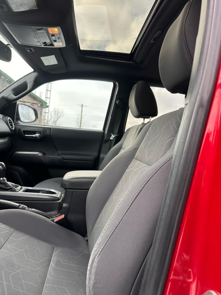 2016 Toyota Tacoma SR5 - Photo #6