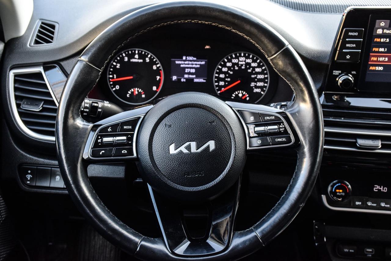 2023 Kia Seltos EX AWD / NO ACCIDENT / SUNROOF/LEATHER/CARPLAY/BSM Photo