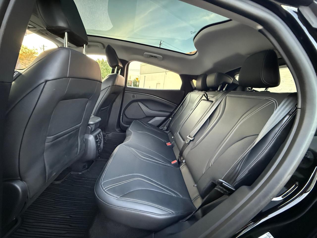 2023 Ford Mustang Mach-E PREMIUM   AWD   EXTENDED RANGE    NO ACCIDENT   B& Photo