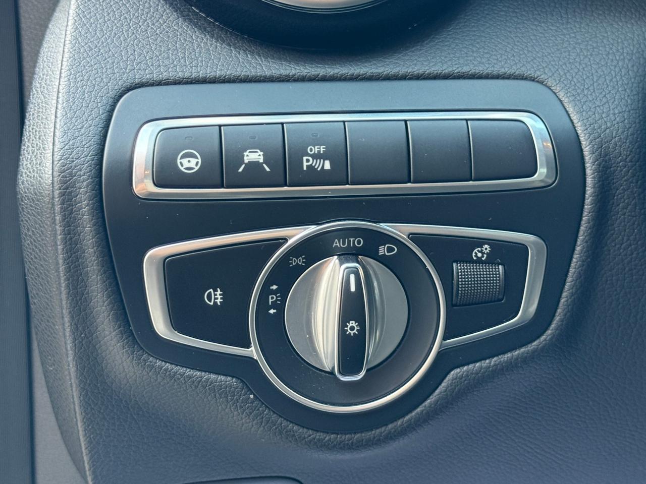 2019 Mercedes-Benz C-Class C63S   AMG   NO ACCIDENT   AMG PERFONMANCE SEATS Photo