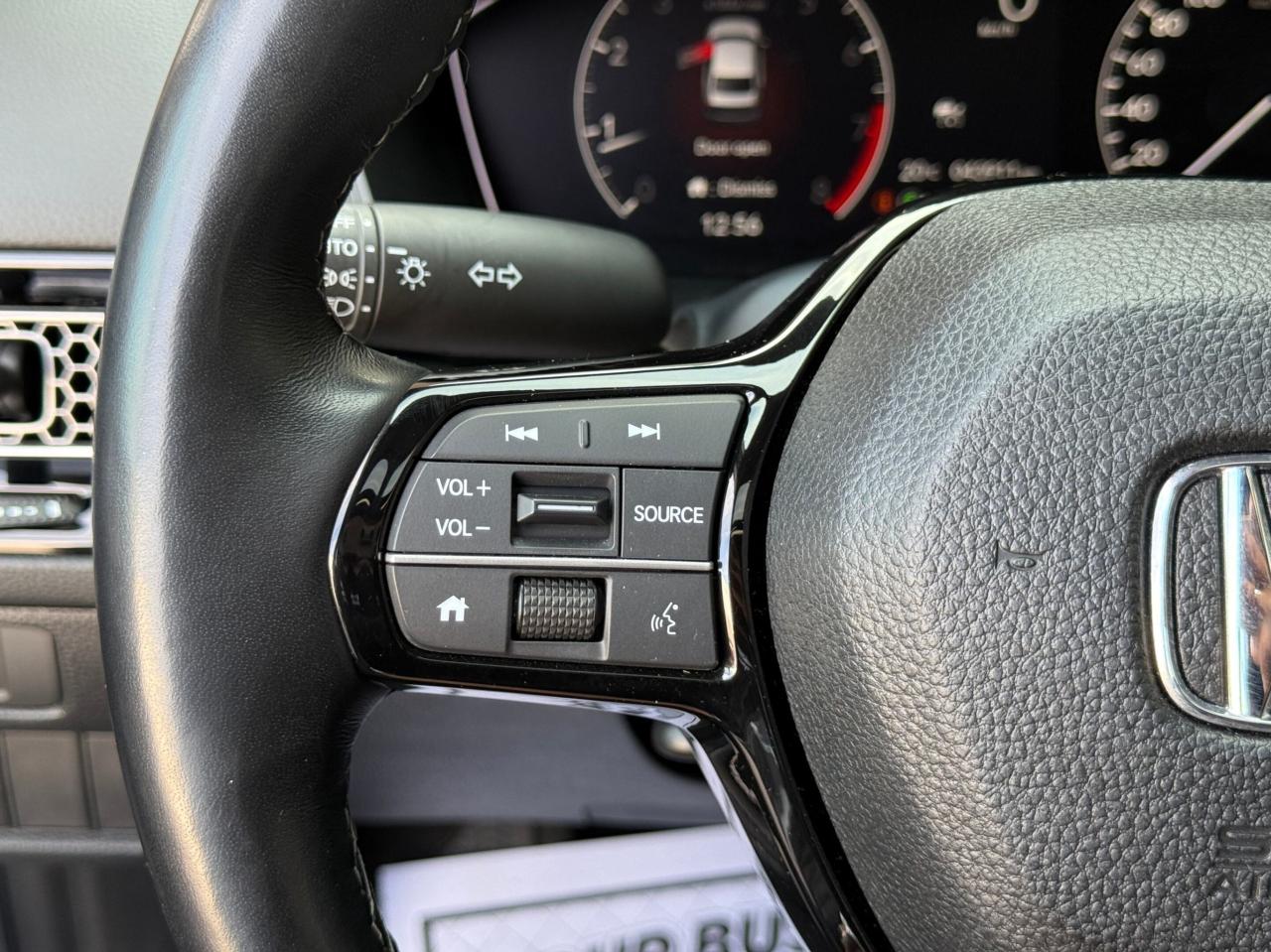 2023 Honda Civic EX    NO ACCIDENT   SUNROOF   APPLE CAR PLAY Photo