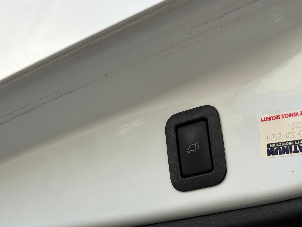 2017 Toyota Highlander LIMITED   AWD   NO ACCIDENT   360 CAMERA Photo