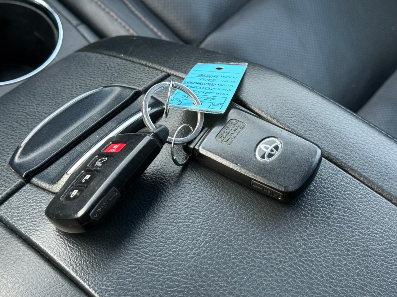 2017 Toyota Highlander LIMITED   AWD   NO ACCIDENT   360 CAMERA Photo