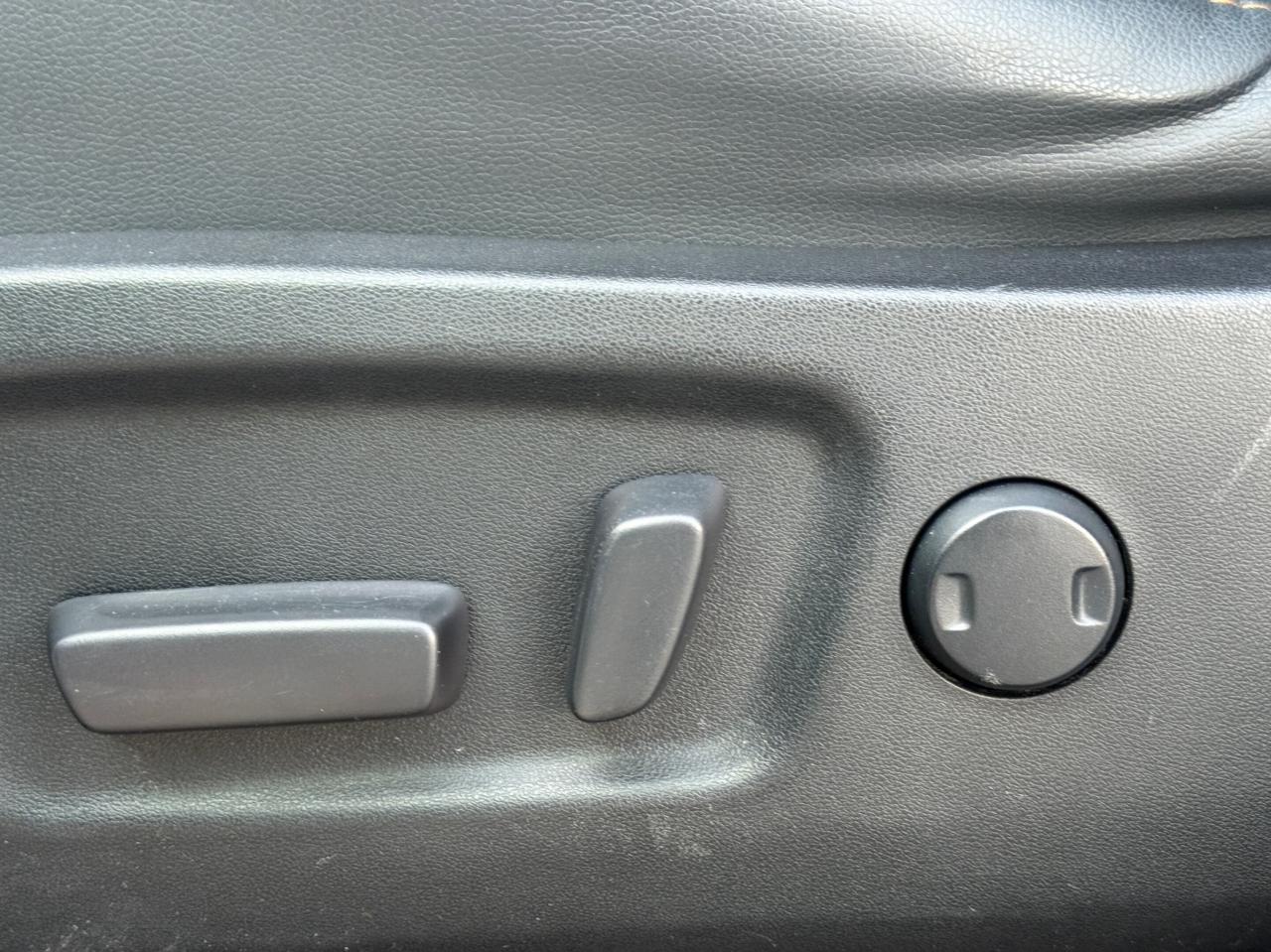 2017 Toyota Highlander LIMITED   AWD   NO ACCIDENT   360 CAMERA Photo