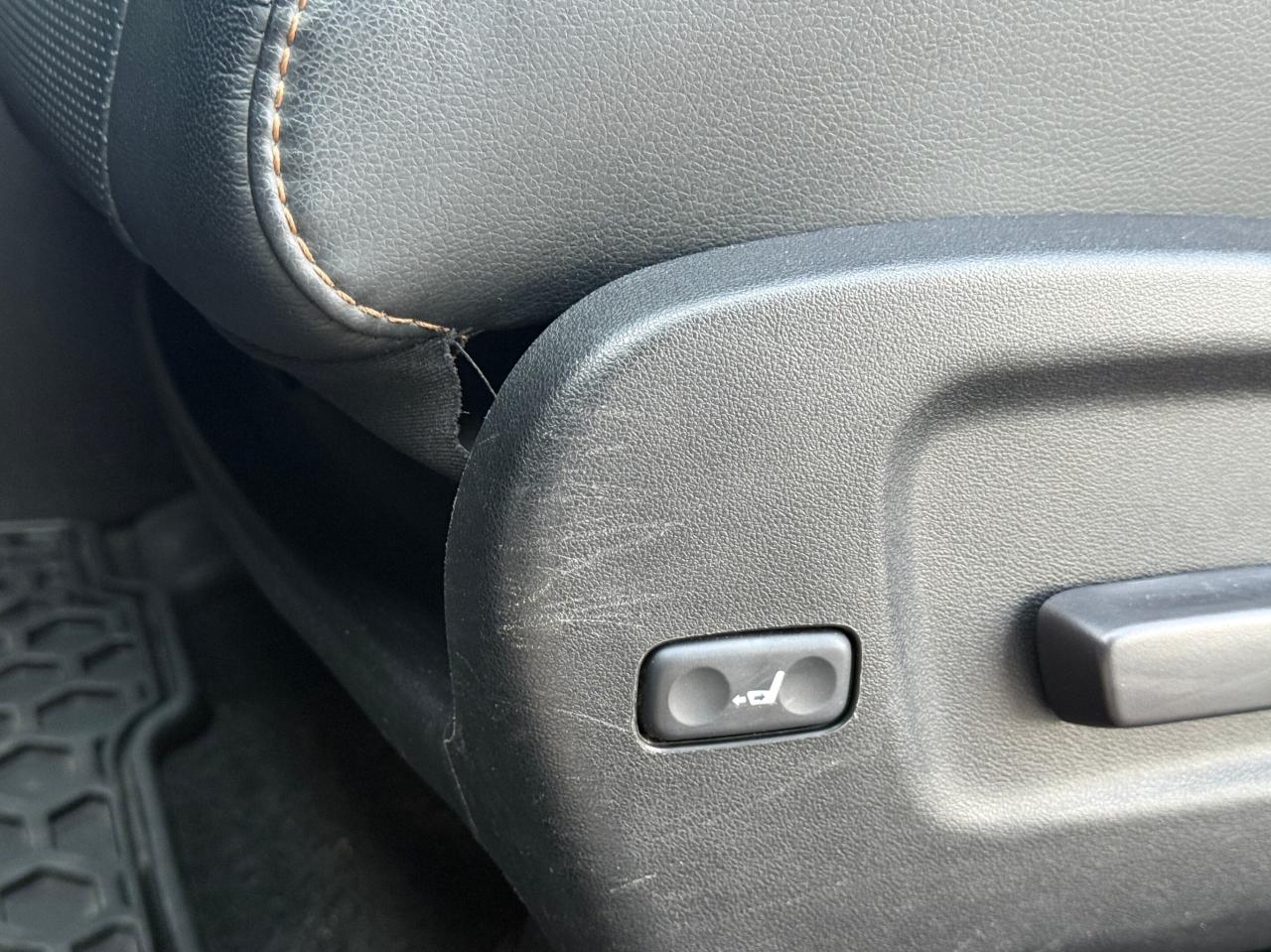 2017 Toyota Highlander LIMITED   AWD   NO ACCIDENT   360 CAMERA Photo