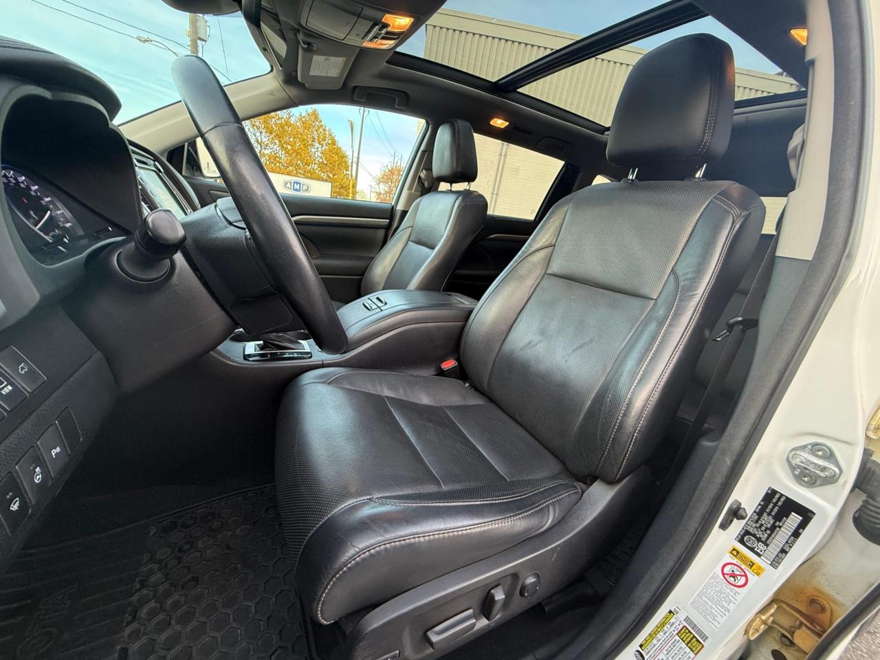 2017 Toyota Highlander LIMITED   AWD   NO ACCIDENT   360 CAMERA Photo