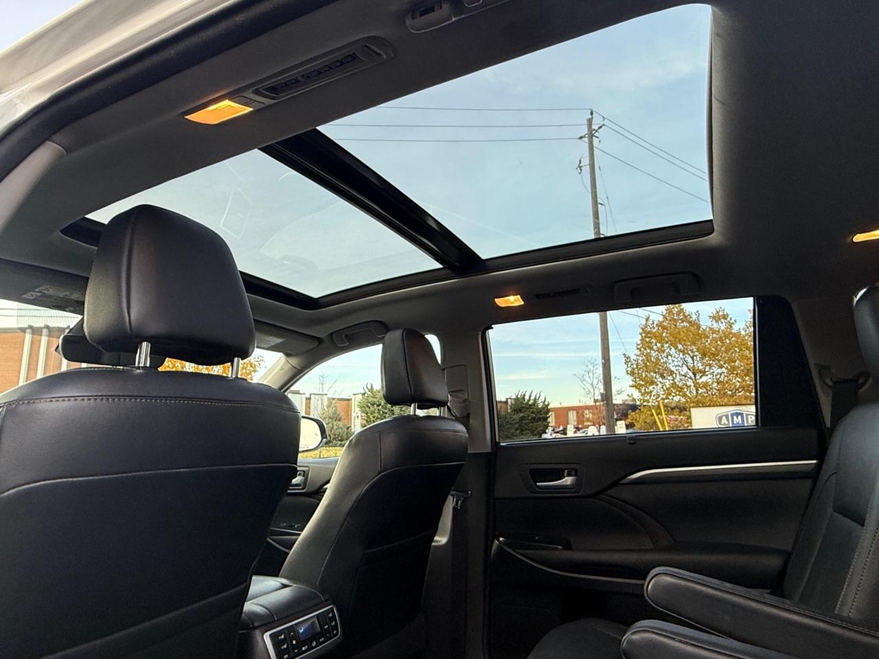 2017 Toyota Highlander LIMITED   AWD   NO ACCIDENT   360 CAMERA Photo