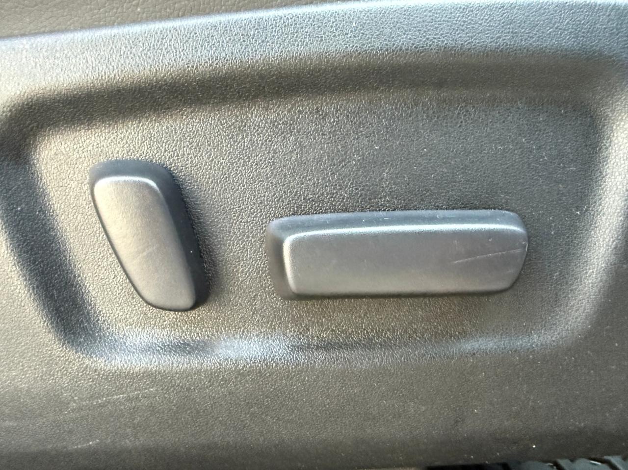 2017 Toyota Highlander LIMITED   AWD   NO ACCIDENT   360 CAMERA Photo