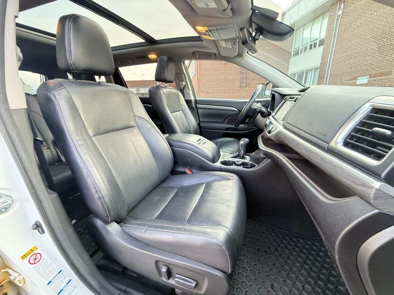 2017 Toyota Highlander LIMITED   AWD   NO ACCIDENT   360 CAMERA Photo