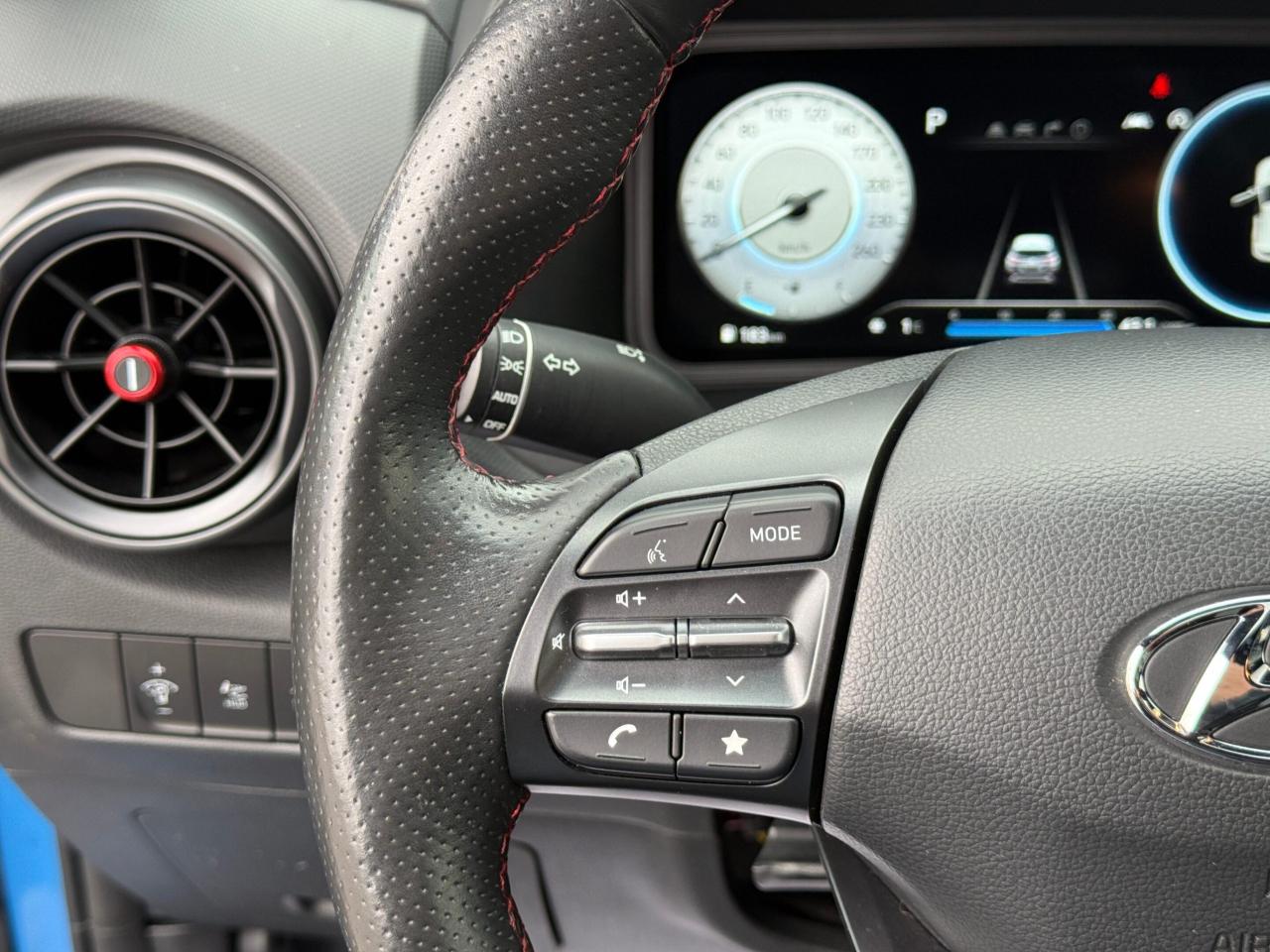 2022 Hyundai KONA N-LINE   AWD   NO ACCIDENT   ONE OWNER   SUNROOF Photo