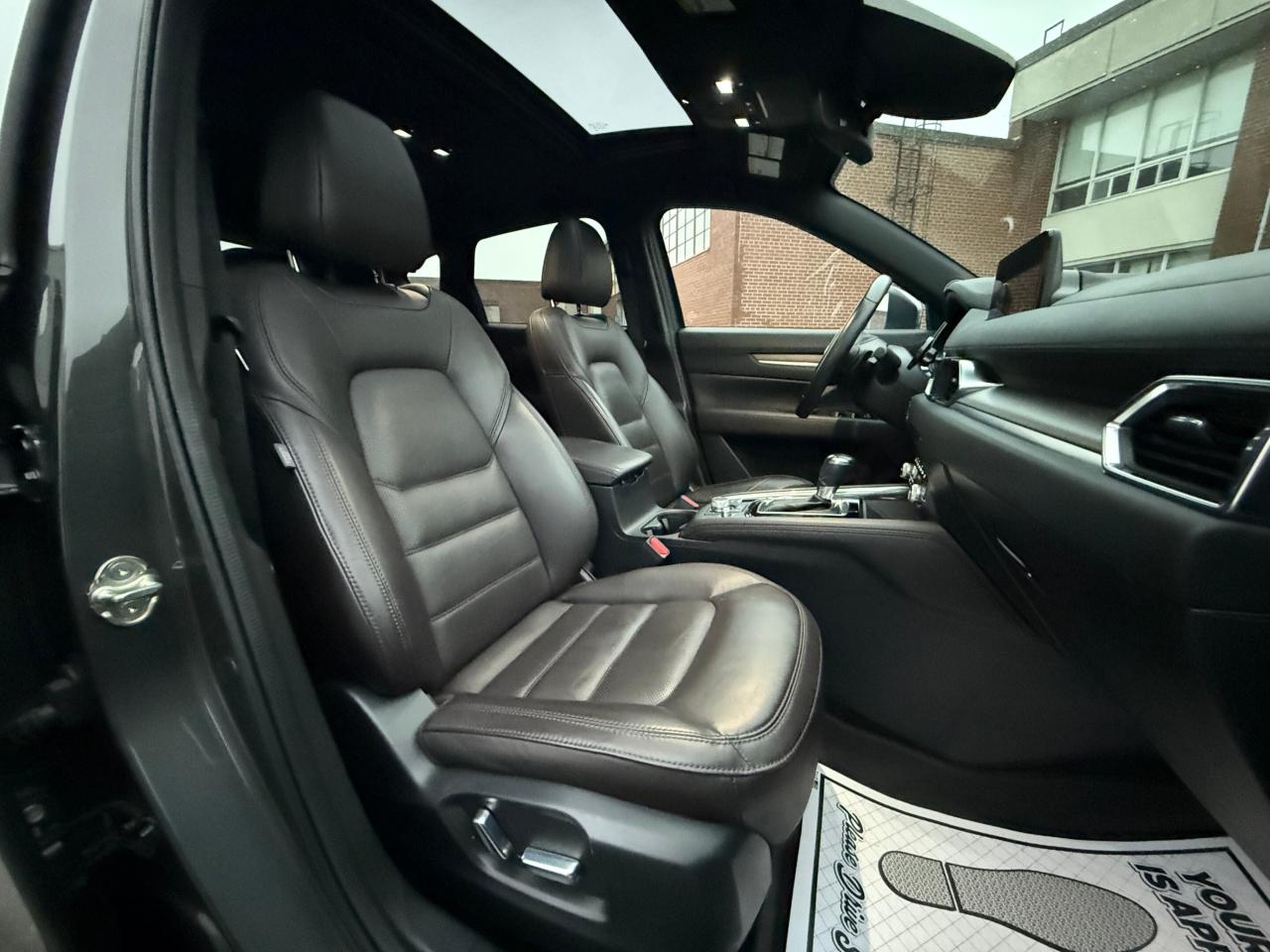 2022 Mazda CX-5 SIGNATURE   AWD   NO ACCIDENT   HEAD-UP DISPLAY Photo