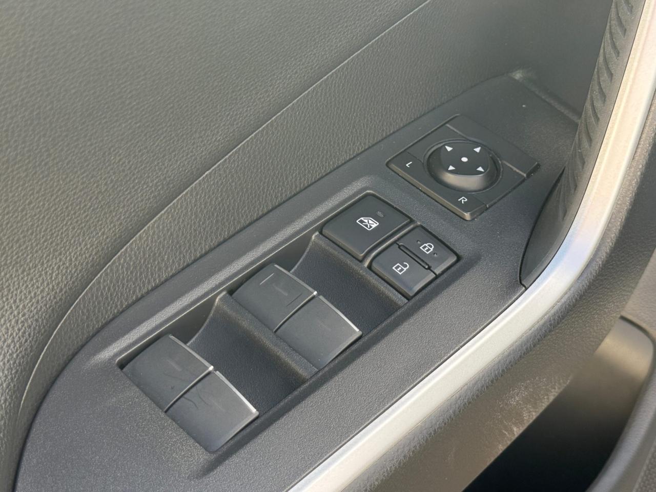 2023 Toyota RAV4 Prime XSE   AWD   PLUG-IN HYBRID   NO ACCIDENT   ONE OWN Photo