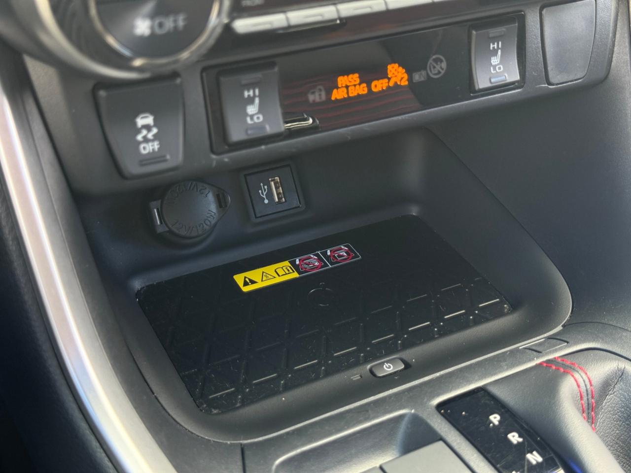 2023 Toyota RAV4 Prime XSE   AWD   PLUG-IN HYBRID   NO ACCIDENT   ONE OWN Photo