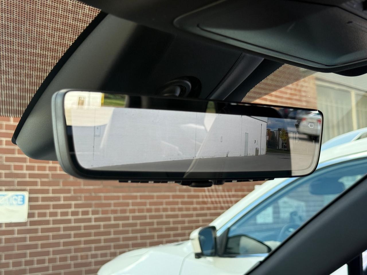 2023 Toyota RAV4 Prime XSE   AWD   PLUG-IN HYBRID   NO ACCIDENT   ONE OWN Photo