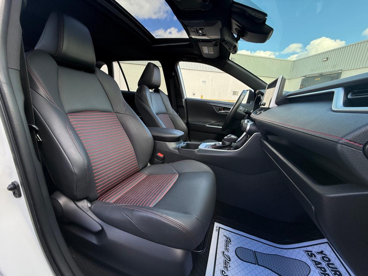 2023 Toyota RAV4 Prime XSE   AWD   PLUG-IN HYBRID   NO ACCIDENT   ONE OWN Photo