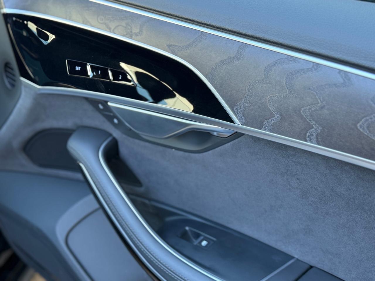 2022 Audi A8 LONG   S LINE   BANG&OLUFSEN    NO ACCIDENT   SOFT Photo