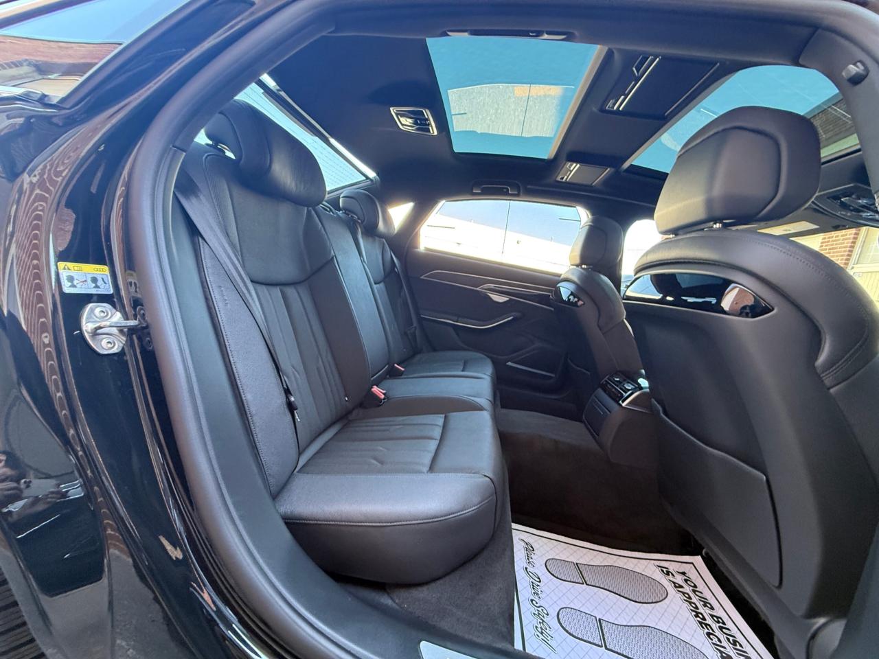 2022 Audi A8 LONG   S LINE   BANG&OLUFSEN    NO ACCIDENT   SOFT Photo