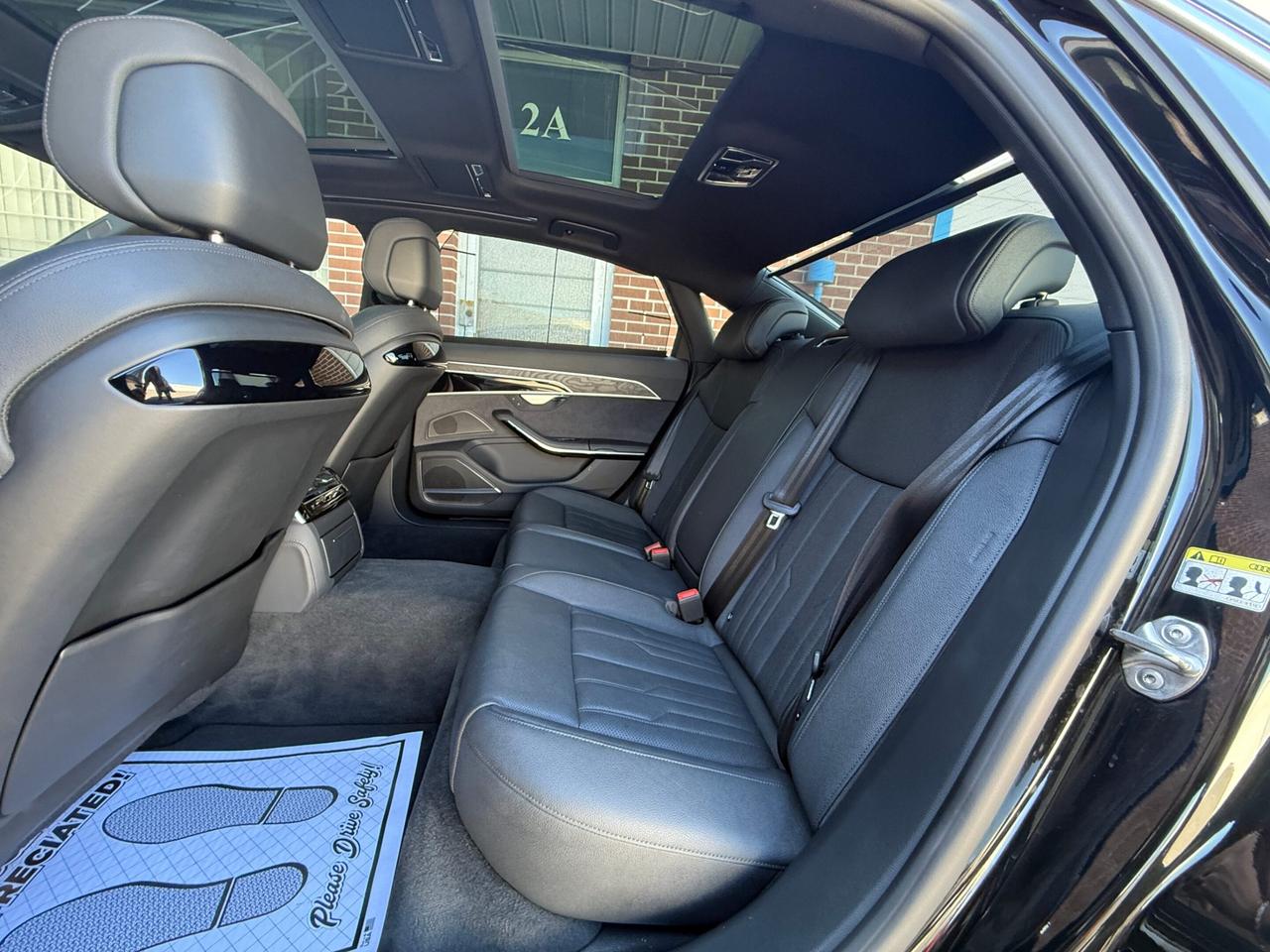 2022 Audi A8 LONG   S LINE   BANG&OLUFSEN    NO ACCIDENT   SOFT Photo