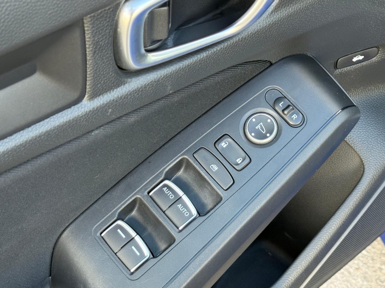 2023 Honda Civic SPORT   NO ACCIDENT   SUNROOF Photo