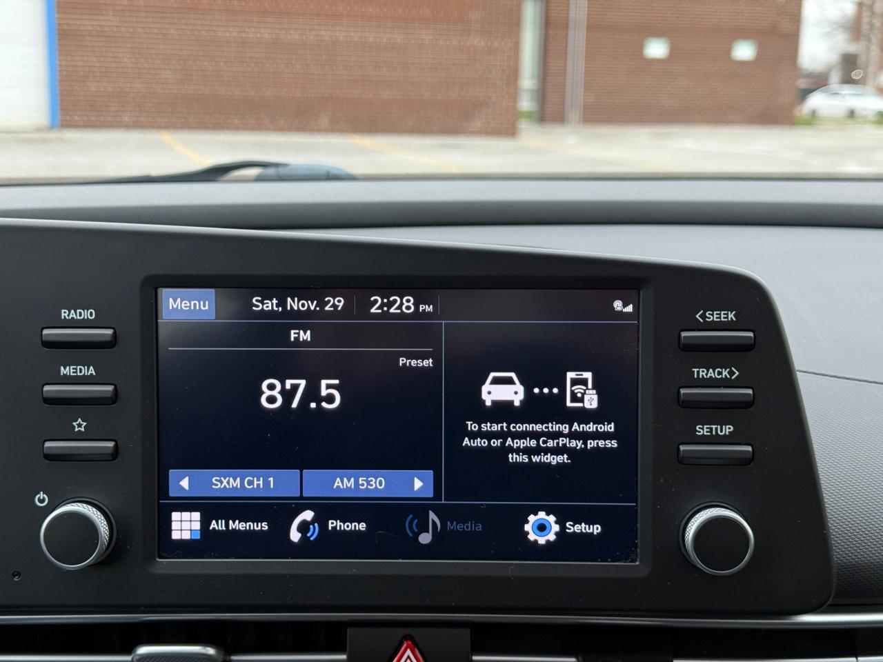 2022 Hyundai Elantra PREFERRED   SUN & TECH   NO ACCIDENT Photo