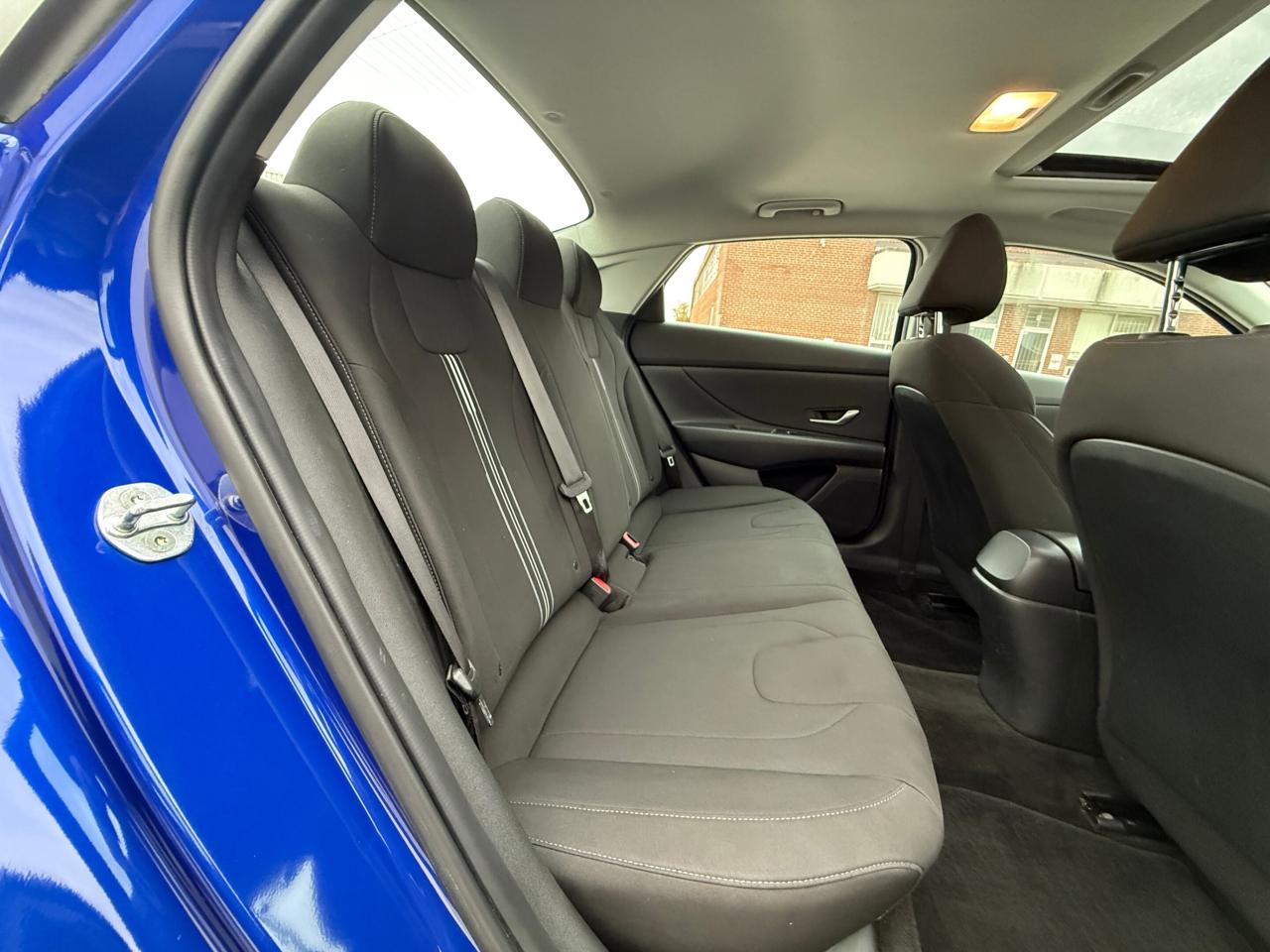 2022 Hyundai Elantra PREFERRED   SUN & TECH   NO ACCIDENT Photo