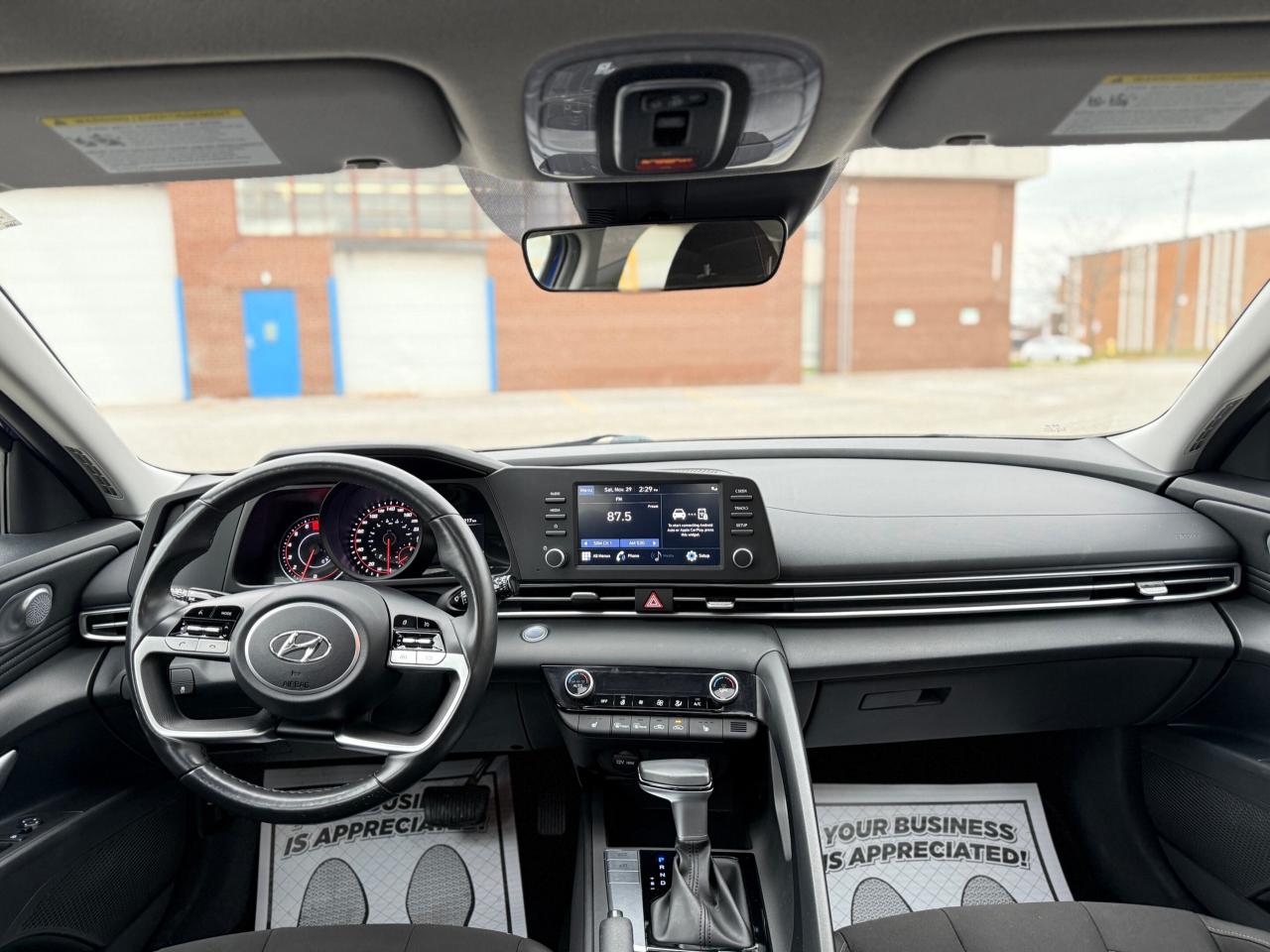 2022 Hyundai Elantra PREFERRED   SUN & TECH   NO ACCIDENT Photo