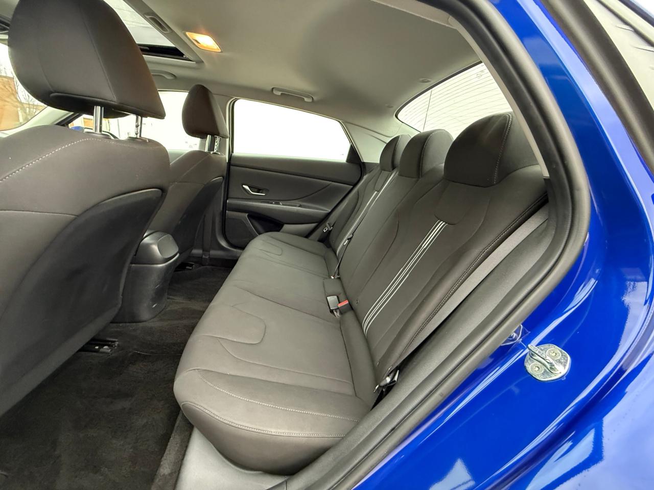 2022 Hyundai Elantra PREFERRED   SUN & TECH   NO ACCIDENT Photo